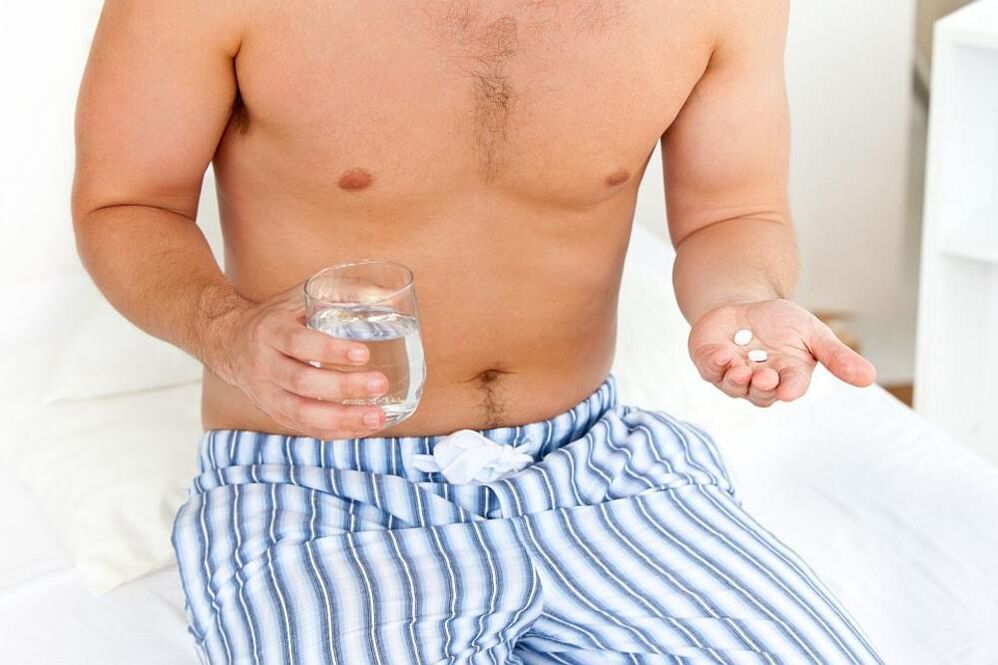gizonak prostatitisaren aurkako pilulak hartzen ditu